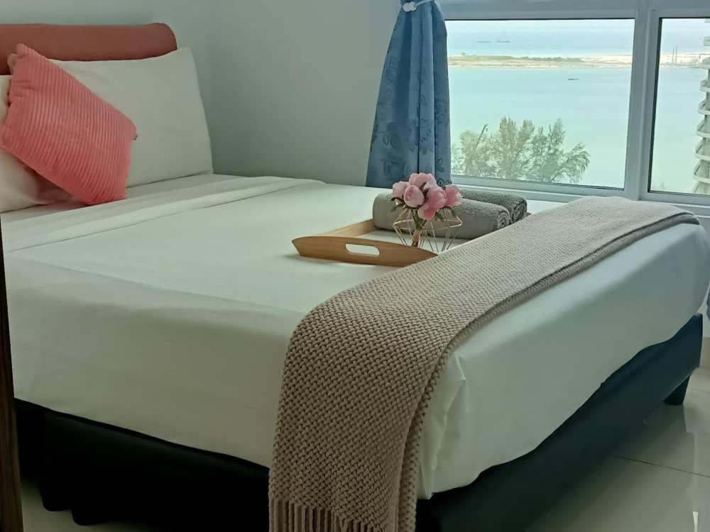 Family Suites At Mansion One By Maj Джордж Таун Екстериор снимка