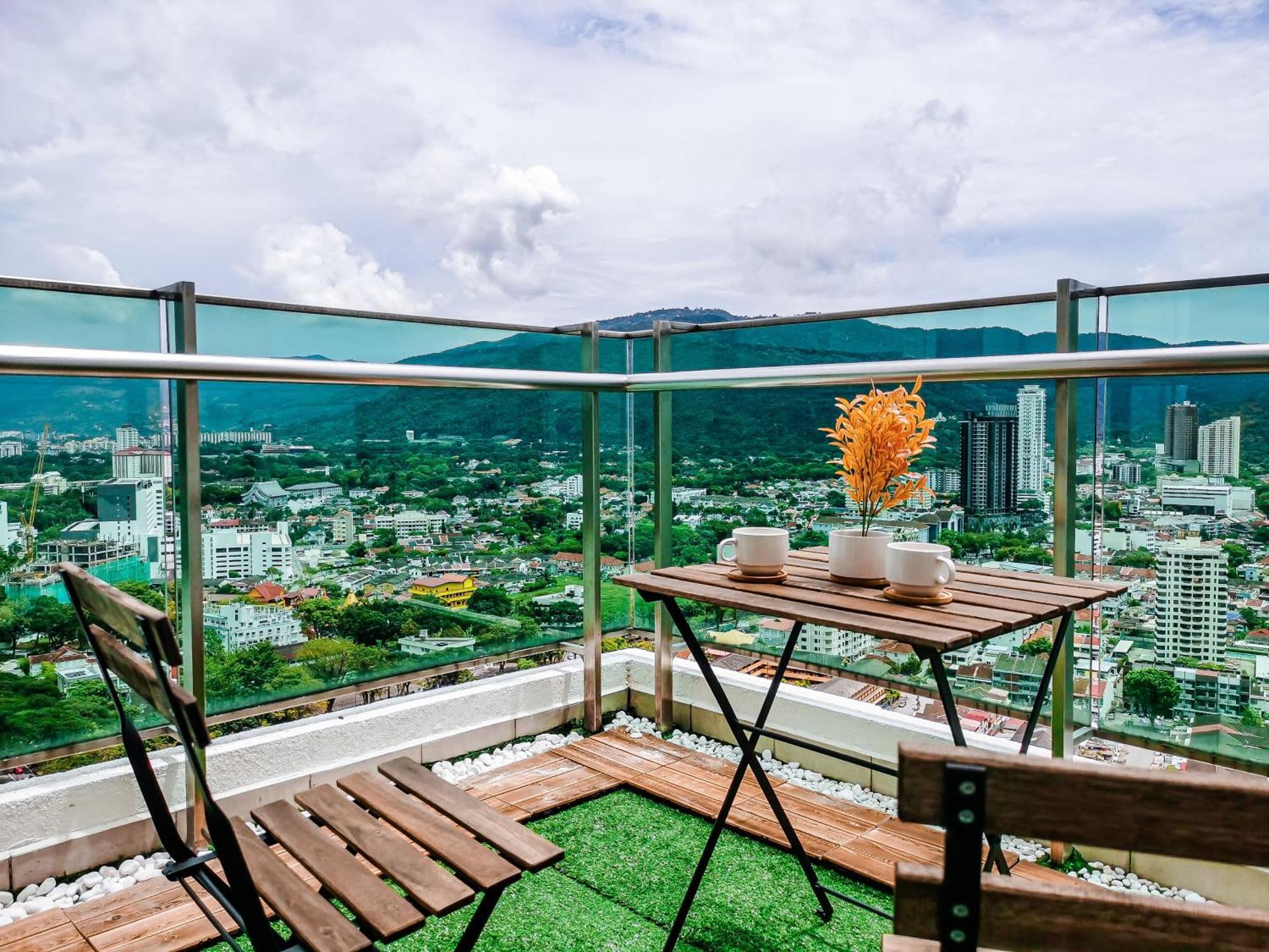 Family Suites At Mansion One By Maj Джордж Таун Екстериор снимка